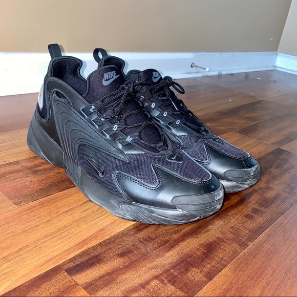 zoom 2k triple black
